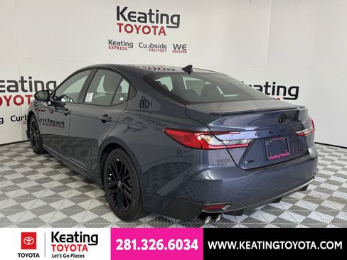 New 2026 Toyota Camry SE FWD image 10
