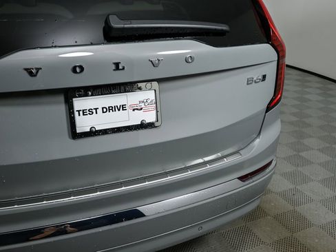 New 2026 Volvo XC90 B6 Plus w/ Protection Package Premier image 30