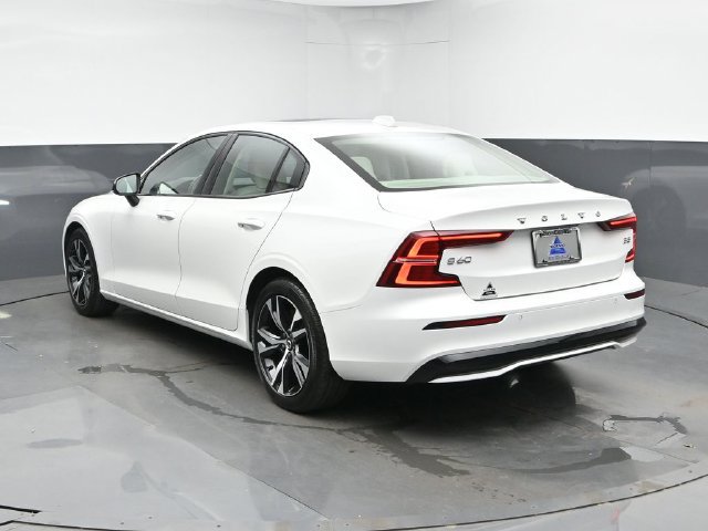 Used 2023 Volvo S60 B5 Core w/ Climate Package FWD image 8