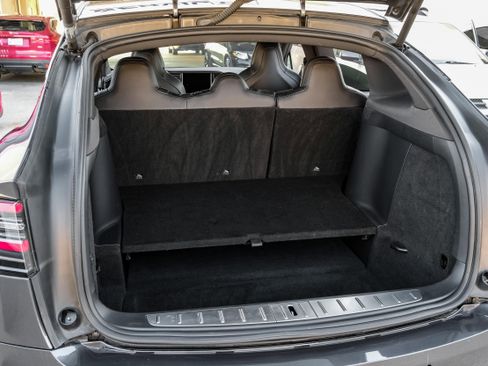 Used 2018 Tesla Model X 75D image 53