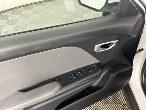 Used 2025 Kia K4 FWD image 15
