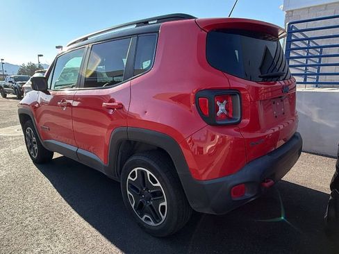 Used 2016 Jeep Renegade Trailhawk w/ Premium Trailhawk Package AWD/4WD image 3
