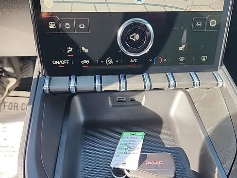 New 2026 GMC Terrain Elevation AWD/4WD image 19