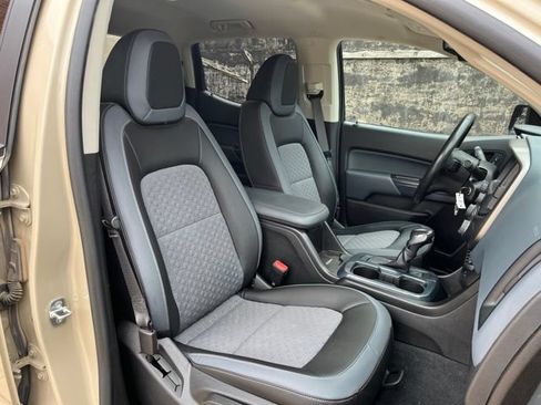 Used 2022 Chevrolet Colorado Z71 RWD image 24