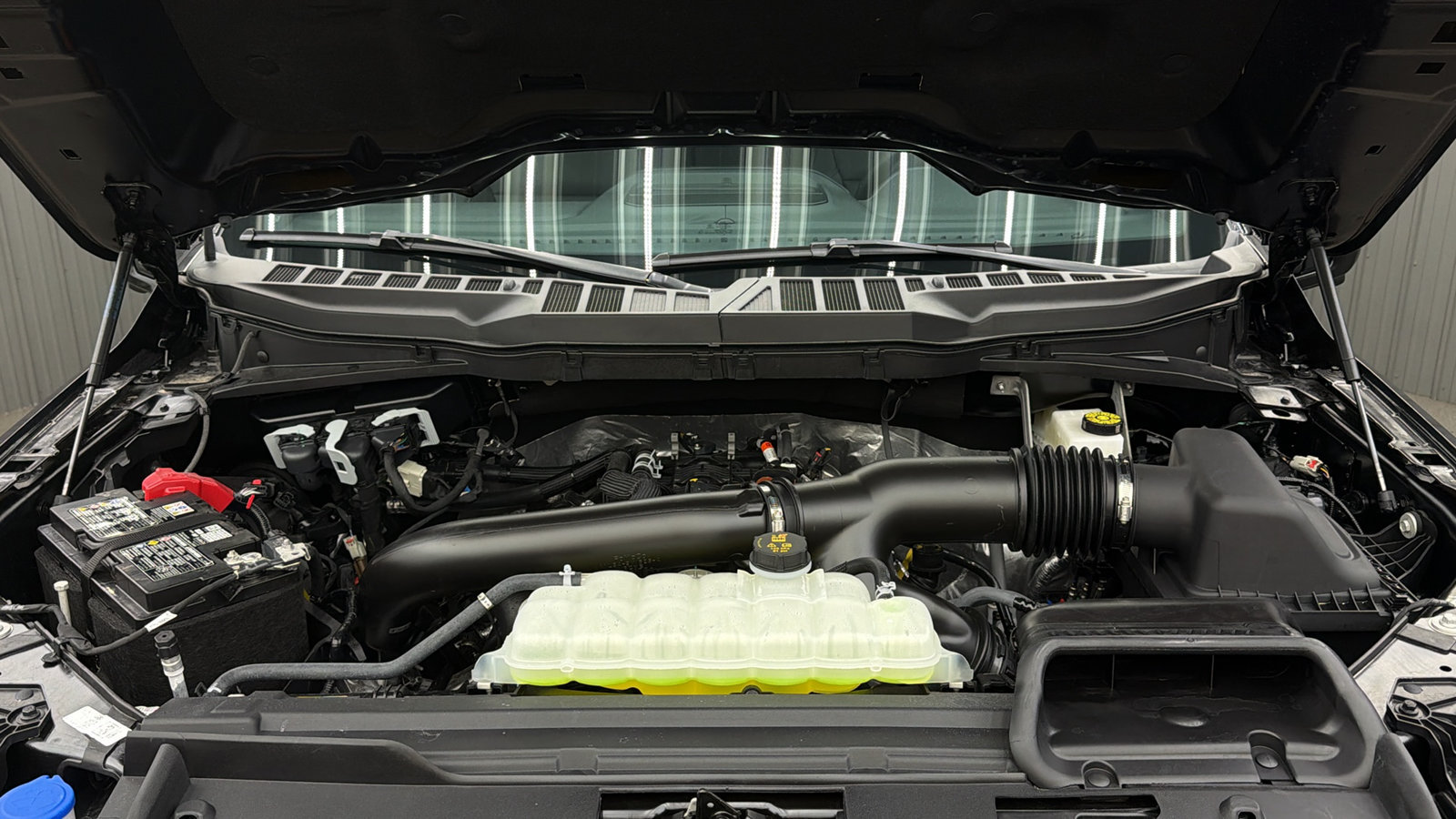 Used 2026 Ford F150 Lariat AWD/4WD image 19