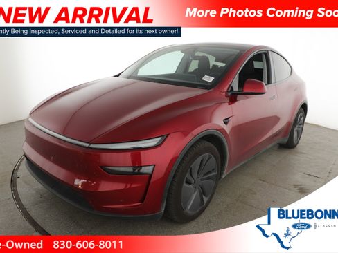 Used 2026 Tesla Model Y 2WD image 1