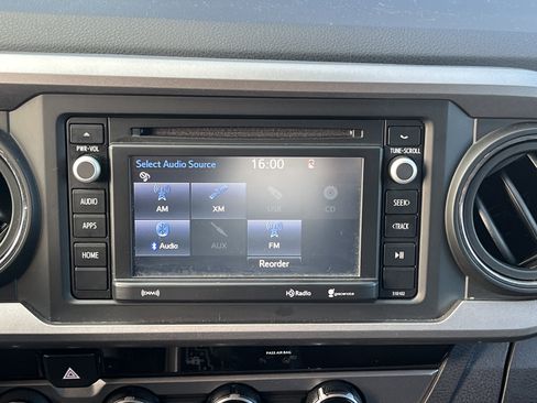 Used 2018 Toyota Tacoma SR5 image 27