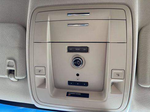 Used 2020 GMC Yukon XL SLT image 39