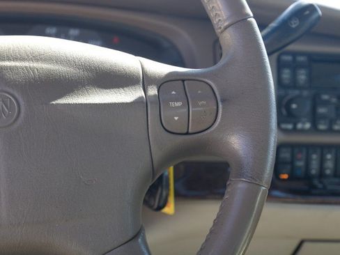 Used 2004 Buick Park Avenue FWD image 17
