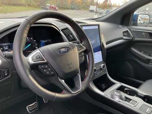 Used 2024 Ford Edge ST-Line image 18