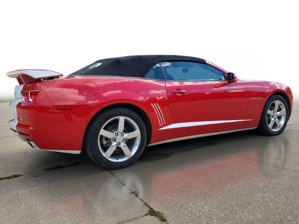 Used 2011 Chevrolet Camaro LT RWD image 4