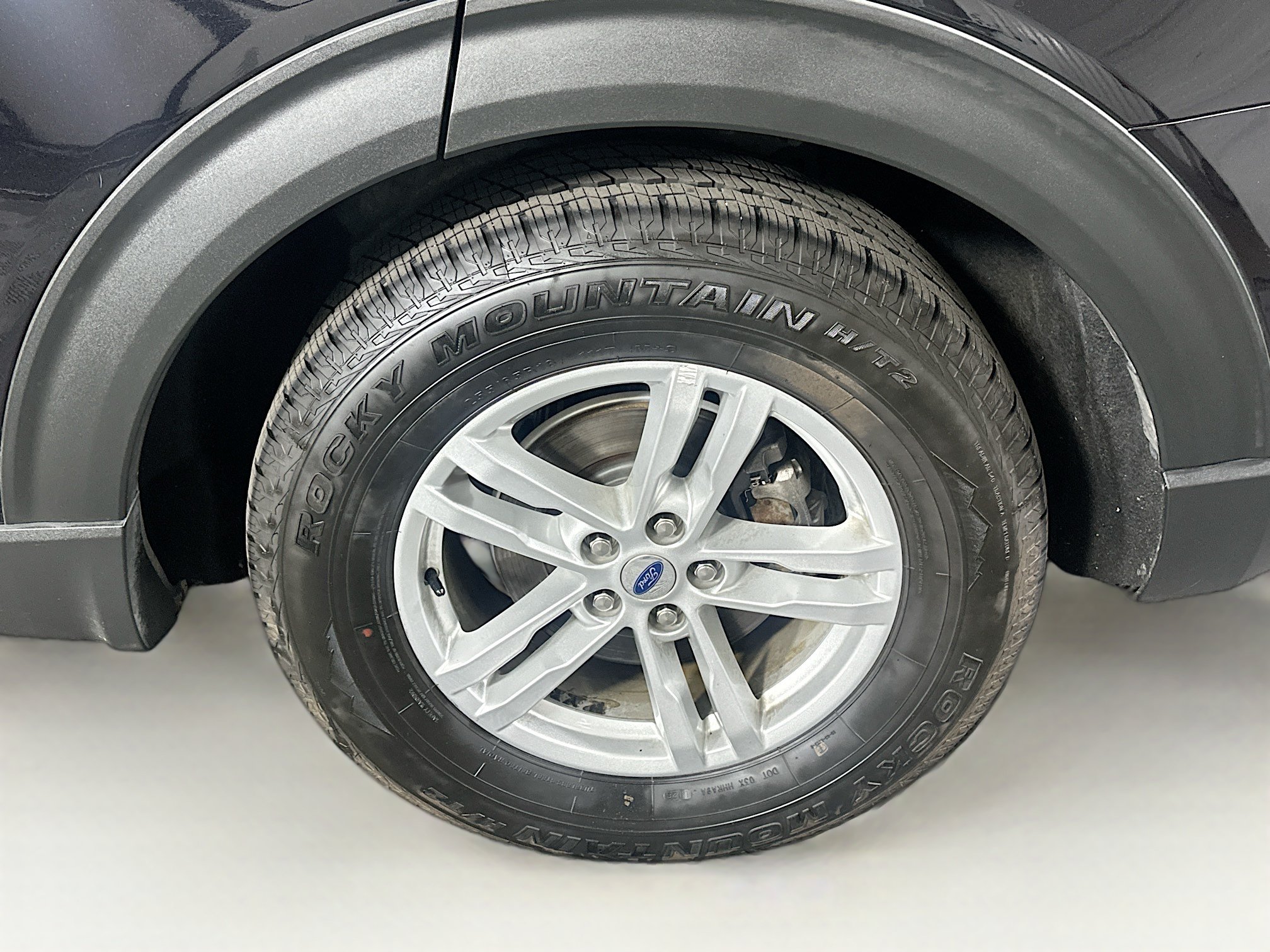 Used 2022 Ford Explorer XLT w/ Equipment Group 202A RWD image 11