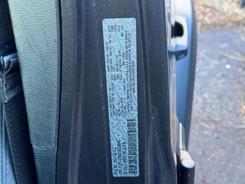 Used 2025 Jeep Wrangler Sport S image 28