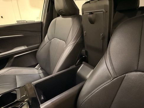 Used 2025 Toyota Camry XSE FWD image 27