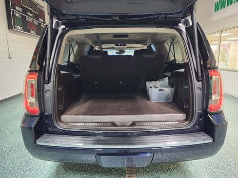 Used 2020 GMC Yukon XL Denali w/ Open Road Package image 24