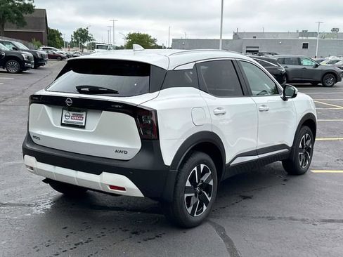New 2025 Nissan Kicks SV w/ SV Premium Package image 4
