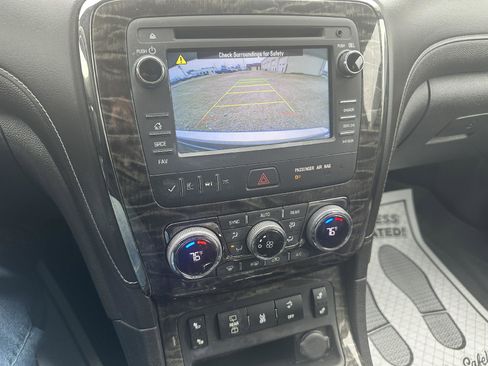 Used 2014 Buick Enclave Leather image 15