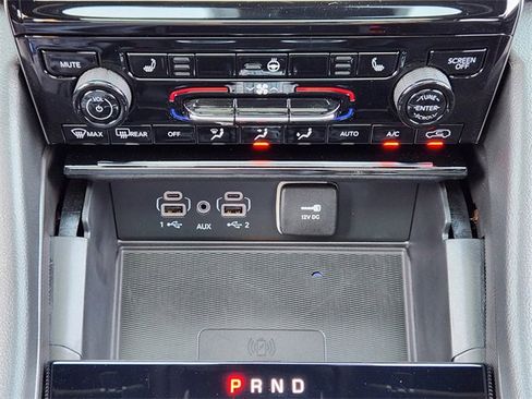 Certified 2025 Jeep Grand Cherokee Altitude image 17