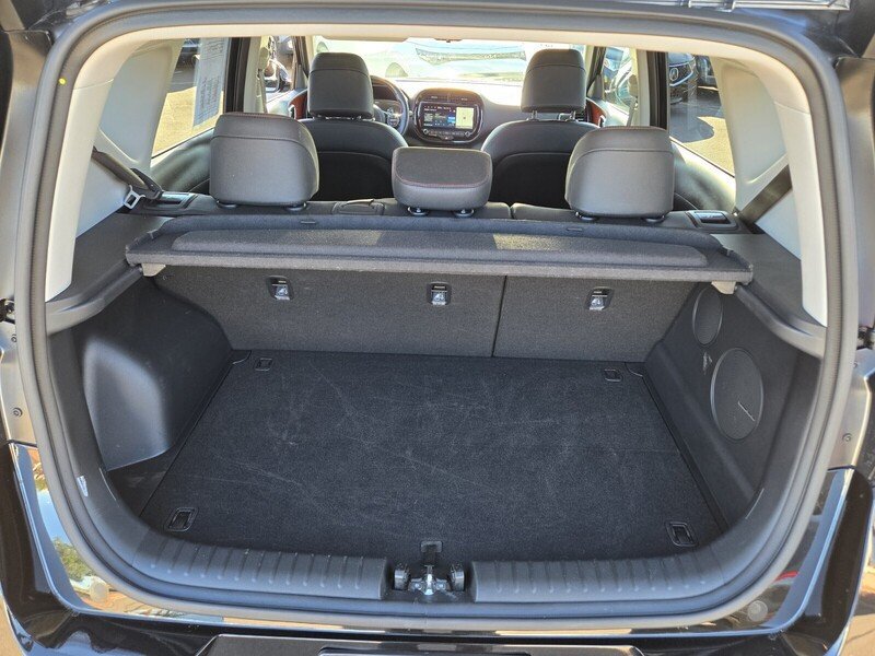 Certified 2025 Kia Soul GT-Line w/ GT-Line Technology Package FWD image 14