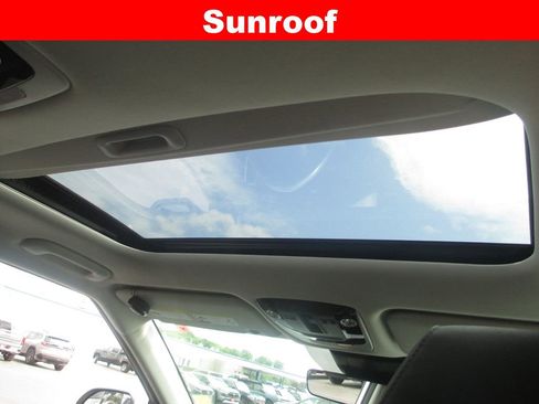Used 2022 Kia Seltos SX w/ Sunroof Package AWD/4WD image 16