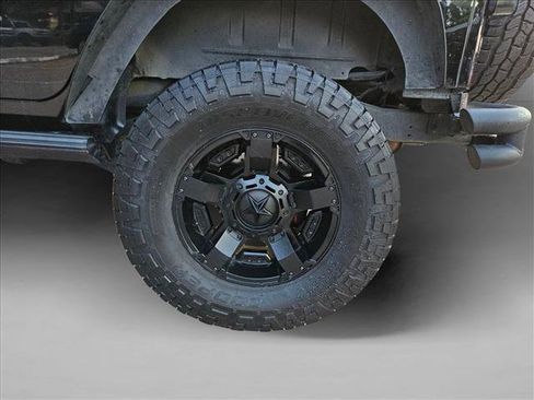 Used 2014 Jeep Wrangler Unlimited Rubicon w/ Connectivity Group AWD/4WD image 24