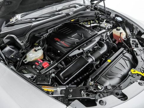 Used 2019 Alfa Romeo Stelvio RWD image 54