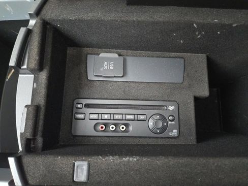 Used 2013 Nissan Titan SL w/ DVD Pkg image 33