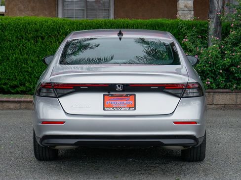Used 2025 Honda Accord SE image 7