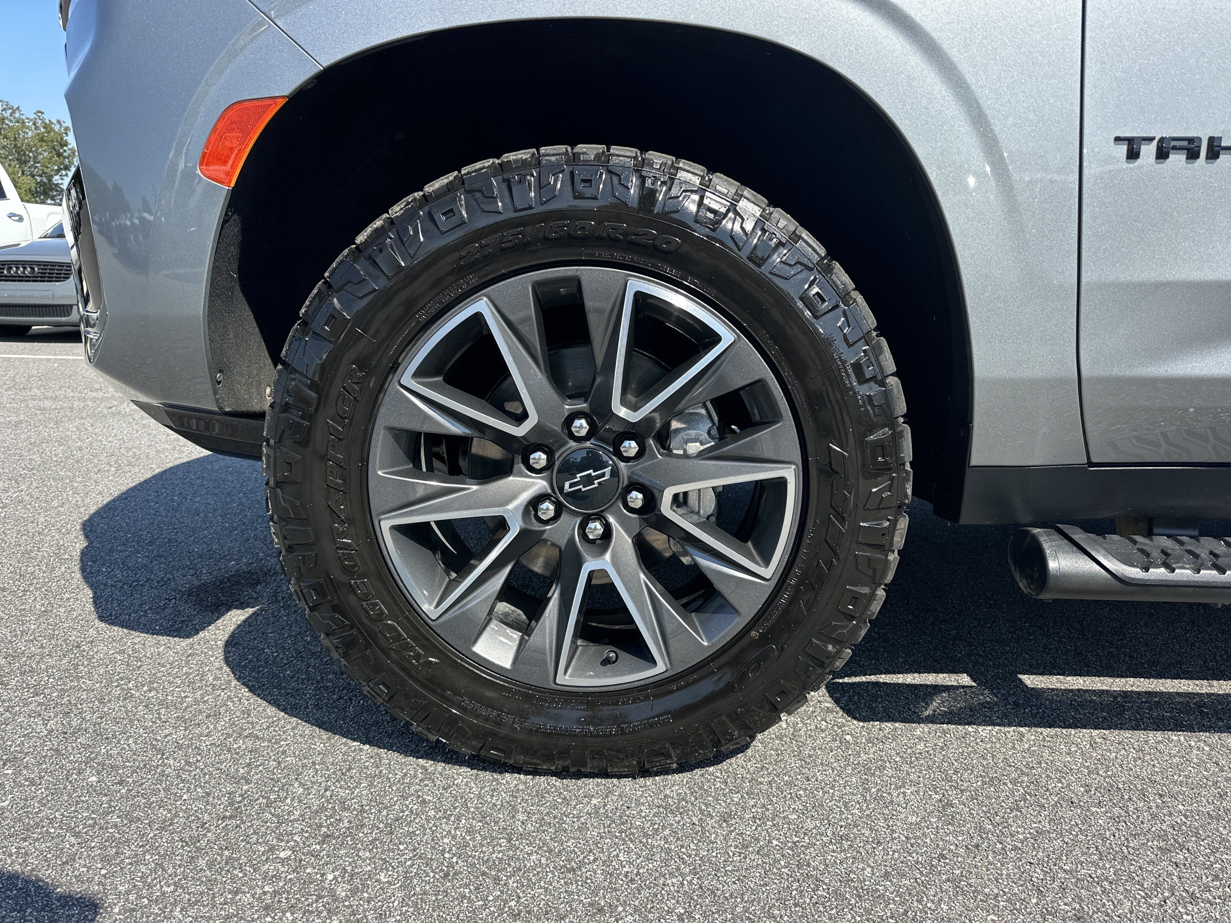 Certified 2023 Chevrolet Tahoe Z71 w/ Luxury Package AWD/4WD image 12
