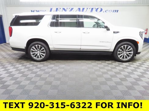 Used 2021 GMC Yukon XL Denali w/ Denali Premium Package image 2