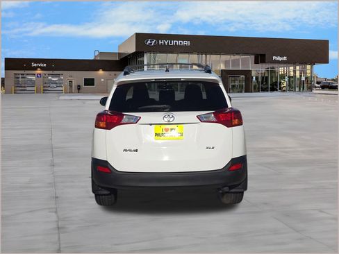 Used 2013 Toyota RAV4 XLE image 8