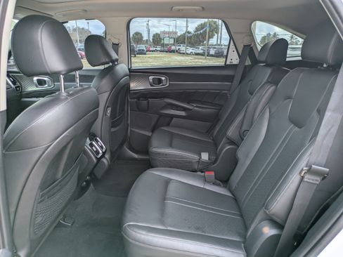 Used 2023 Kia Sorento SX AWD/4WD image 15