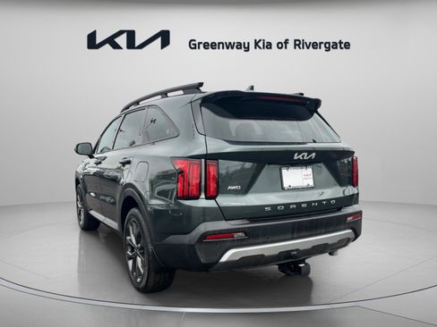 Used 2022 Kia Sorento SX Prestige w/ Rust Color Package AWD/4WD image 4