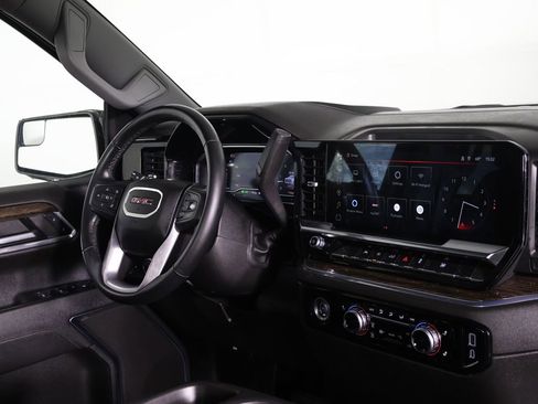 Used 2024 GMC Sierra 1500 Elevation AWD/4WD image 29