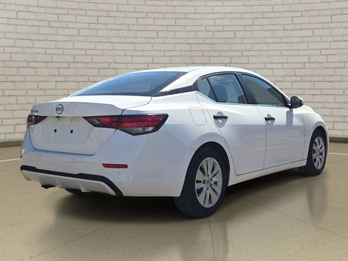 Used 2024 Nissan Sentra S FWD image 5