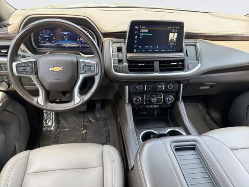 Used 2023 Chevrolet Suburban LT AWD/4WD image 6