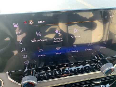 Used 2024 Chevrolet Colorado ZR2 w/ Technology Package image 21