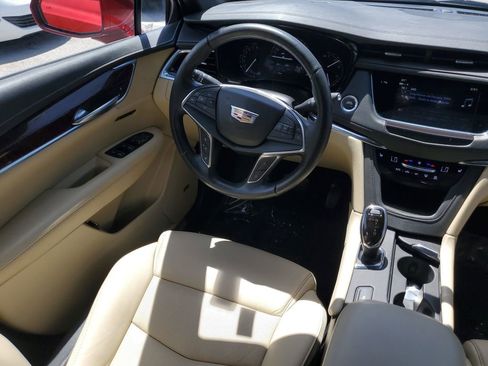 Used 2019 Cadillac XT5 Luxury image 18