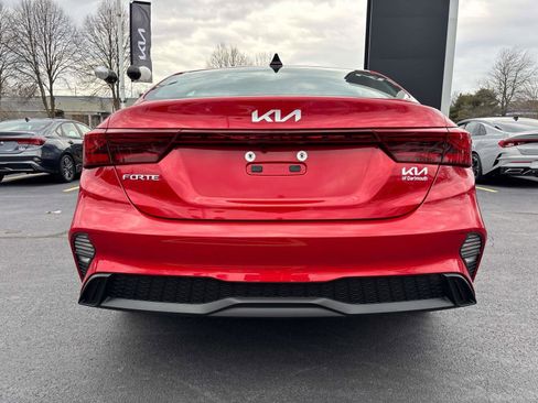 Used 2023 Kia Forte LXS w/ LXS Technology Package image 4