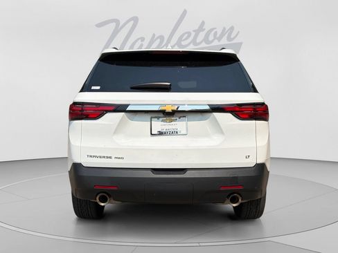 Used 2023 Chevrolet Traverse LT w/ LT Premium Package AWD/4WD image 7
