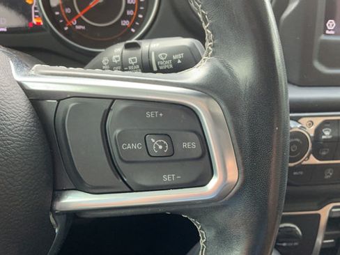 Used 2021 Jeep Wrangler Unlimited Sahara w/ Safety Group AWD/4WD image 12