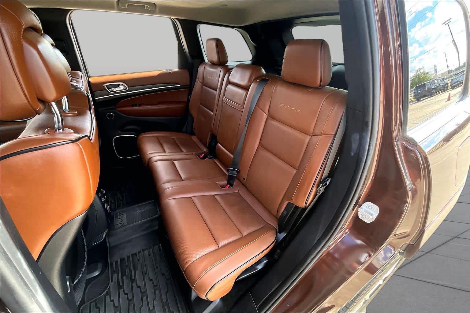 Used 2015 Jeep Grand Cherokee Summit w/ Platinum Series Group RWD image 21