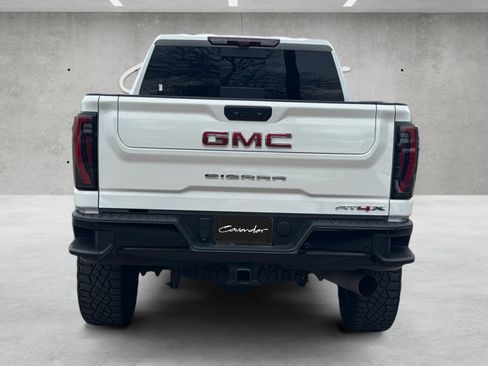 Used 2024 GMC Sierra 2500 AT4X image 13