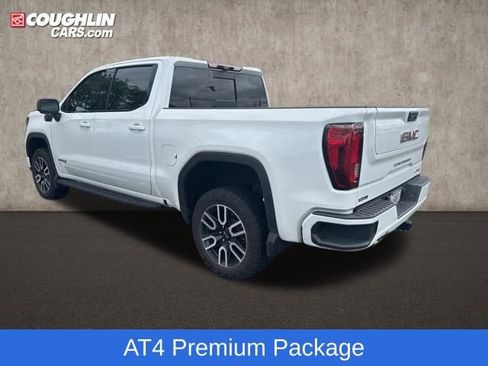 Used 2023 GMC Sierra 1500 AT4 w/ AT4 Premium Package AWD/4WD image 5