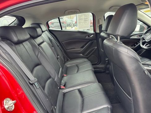 Used 2018 MAZDA MAZDA3 Touring image 27