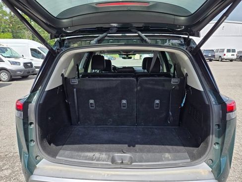 Used 2024 Nissan Pathfinder SL AWD/4WD image 12