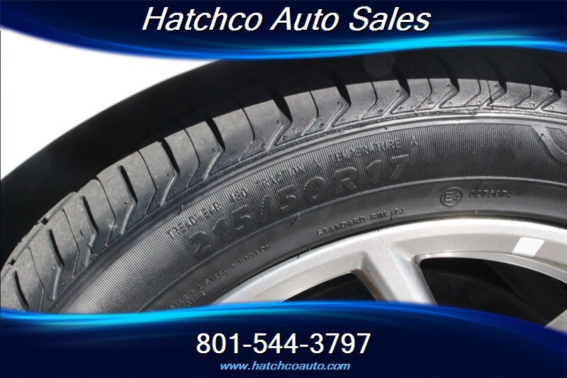 Used 2015 Ford Focus SE w/ Equipment Group 201A FWD image 9