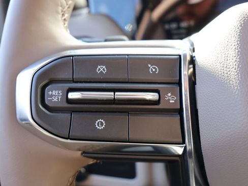 New 2026 GMC Yukon XL Denali AWD/4WD image 18