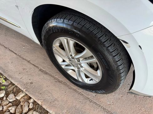 Used 2020 Buick Enclave Essence image 30