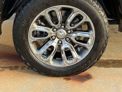 Used 2021 RAM 1500 Laramie w/ Laramie Southwest Edition AWD/4WD image 10